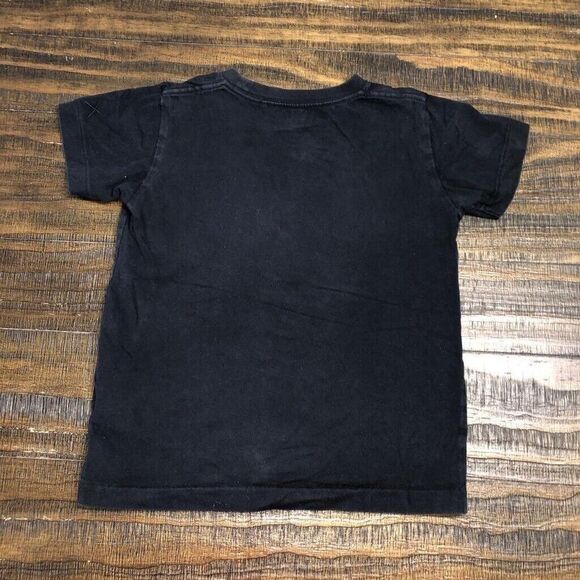 Kaws Uniqlo UT Kaws Size 7-8 Sesame Street Elmo / BFF  Tee T-shirt Kids Black - Picture 2 of 5